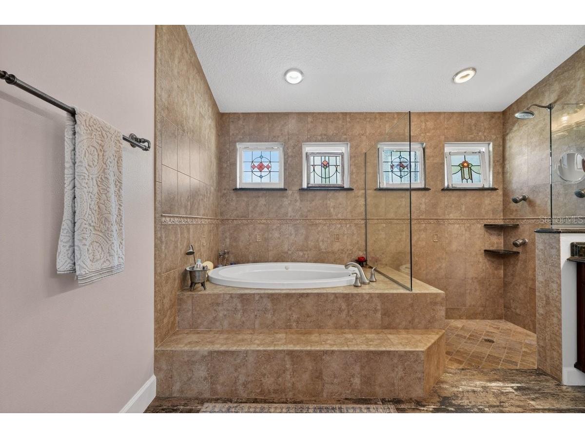 14 Village Drive Ormond Beach FL 32174 V4947723 image24