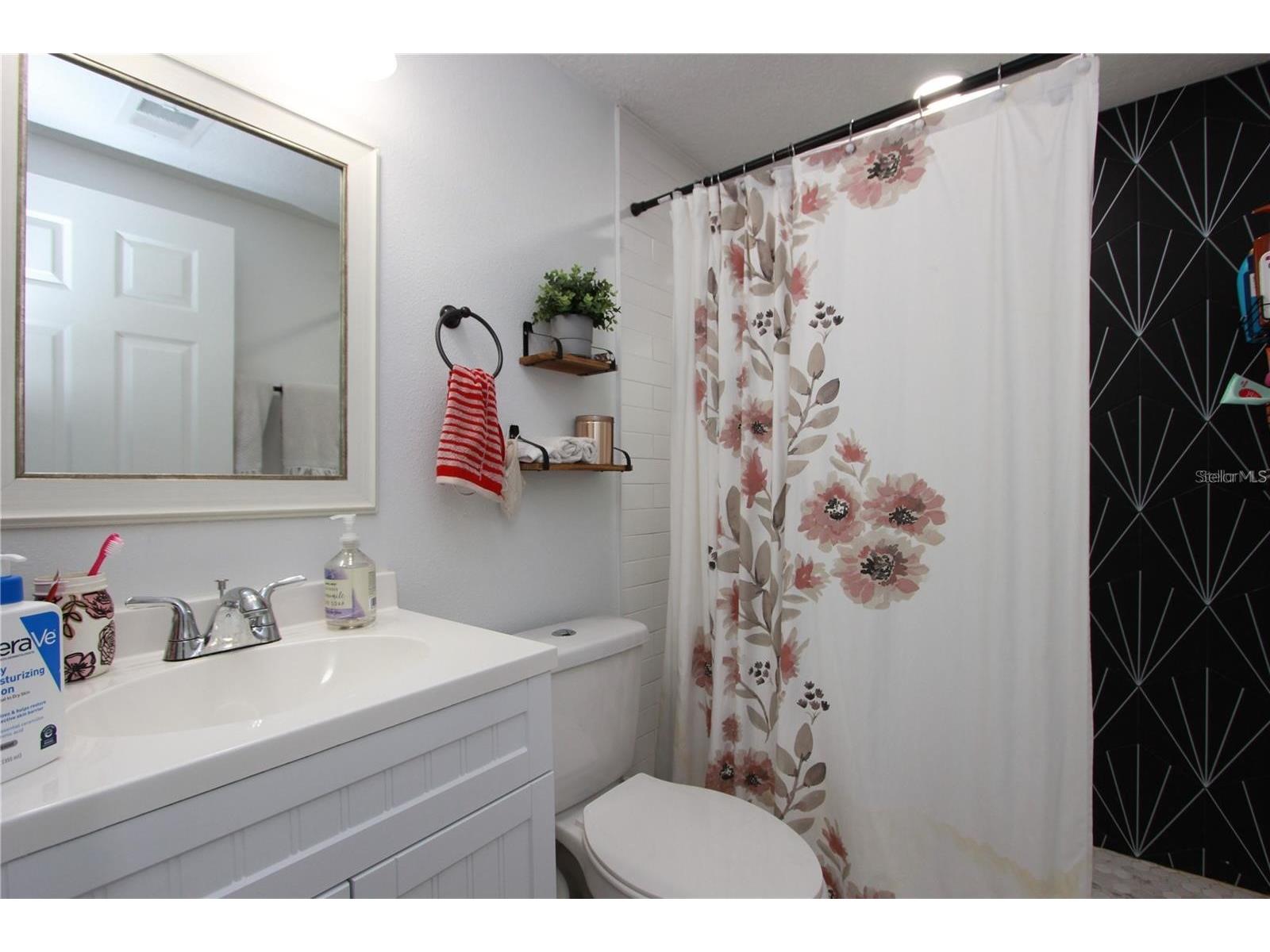 14 W King Street Orlando FL 32804 O6417969 image24