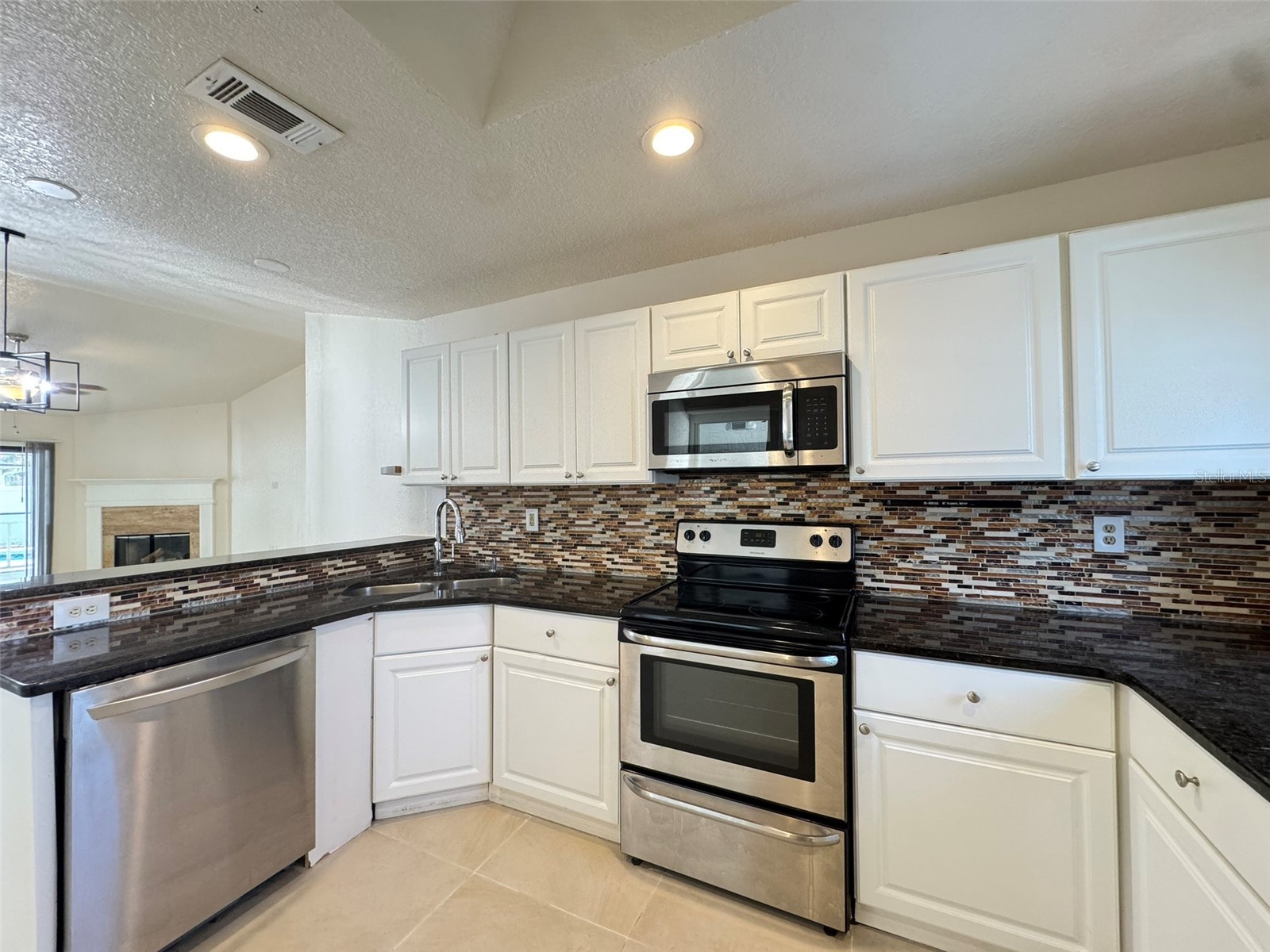 14 York Court Kissimmee FL 34758 S5150442 image4
