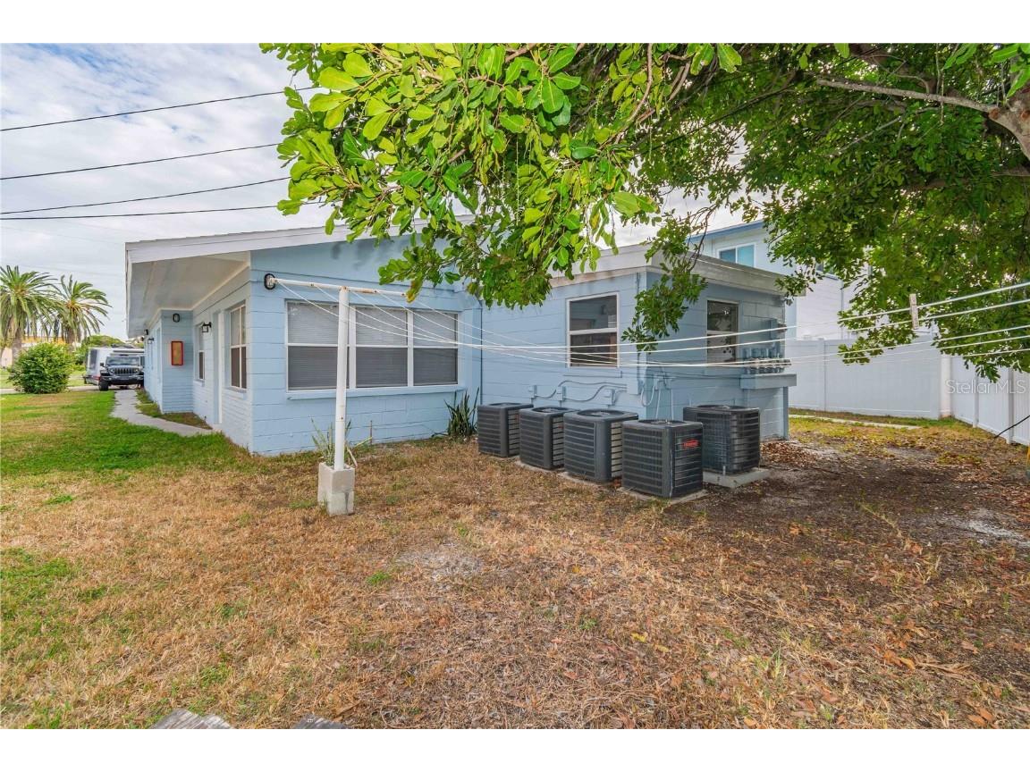 140 112th Avenue N #2 Saint Petersburg FL 33716 TB8453361 image18