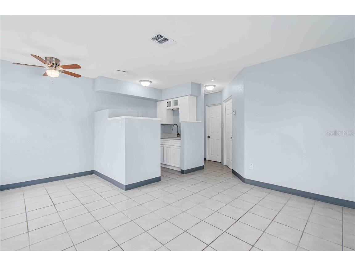 140 112th Avenue N #2 Saint Petersburg FL 33716 TB8453361 image6