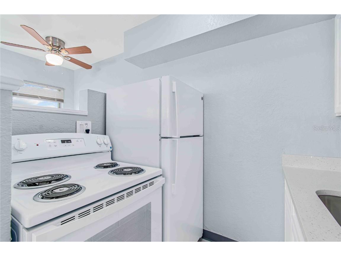 140 112th Avenue N #2 Saint Petersburg FL 33716 TB8453361 image7