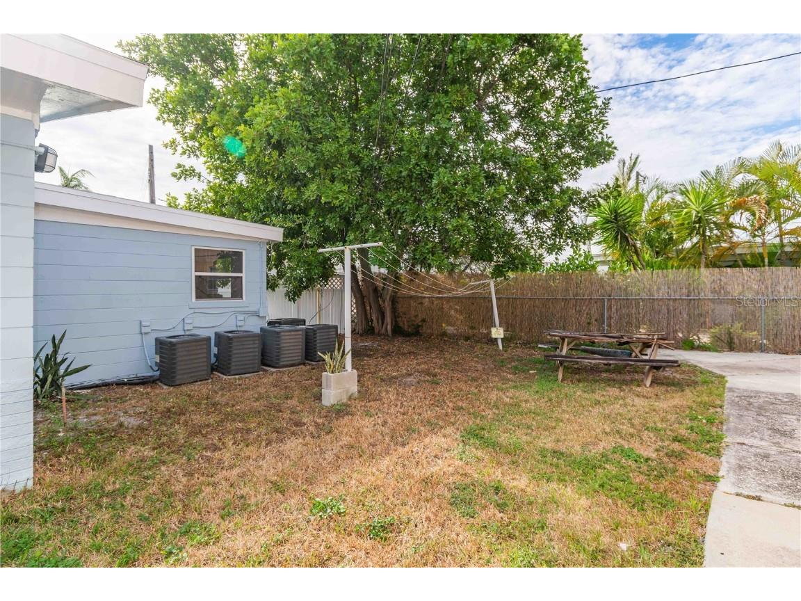 140 112th Avenue N #4 Saint Petersburg FL 33716 TB8453376 image18