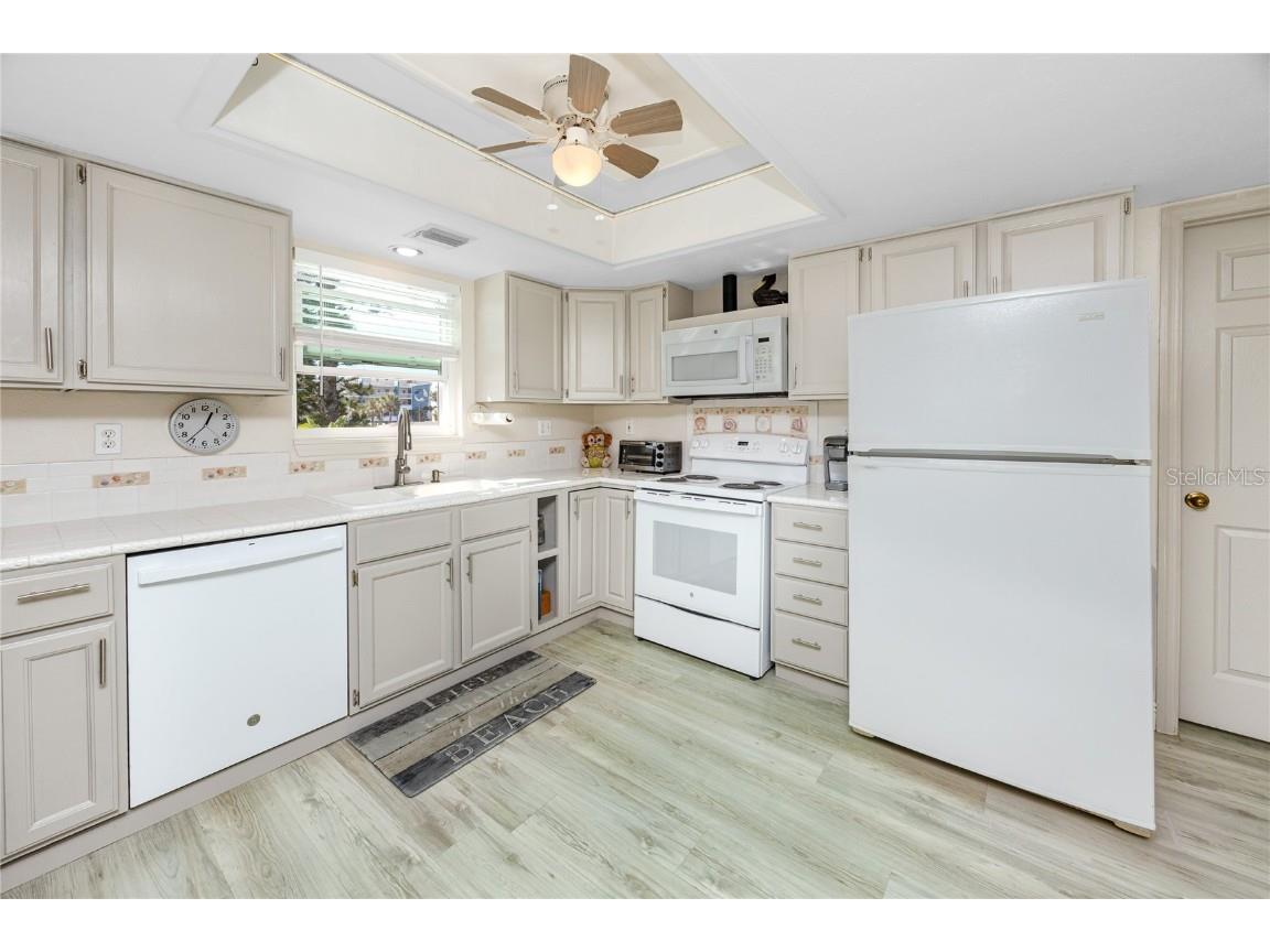 140 142nd Avenue E Madeira Beach FL 33708 TB8451630 image14