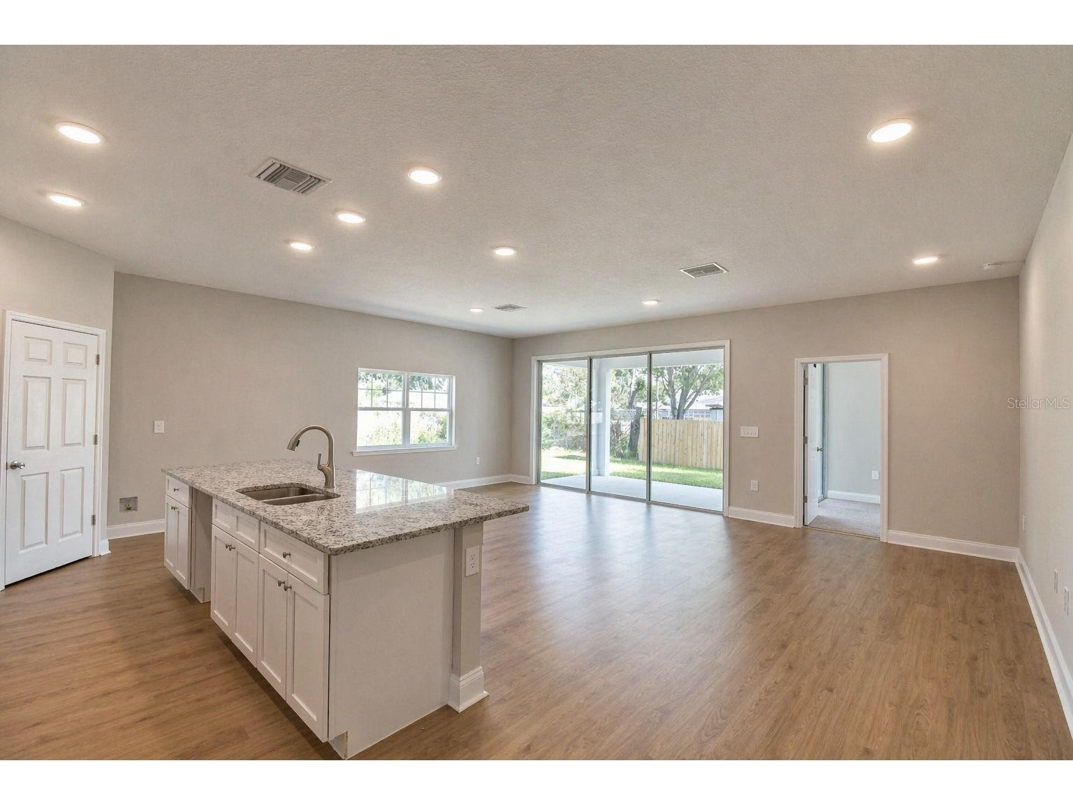 140 1st Street Winter Haven FL 33880 TB8484176 image37