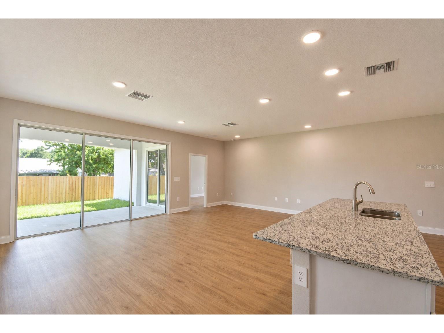 140 1st Street Winter Haven FL 33880 TB8484176 image39