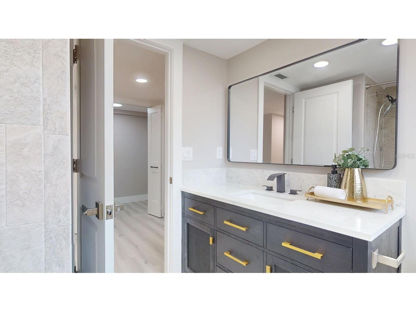 140 88th Avenue NE Saint Petersburg FL 33702 TB8397696 image39