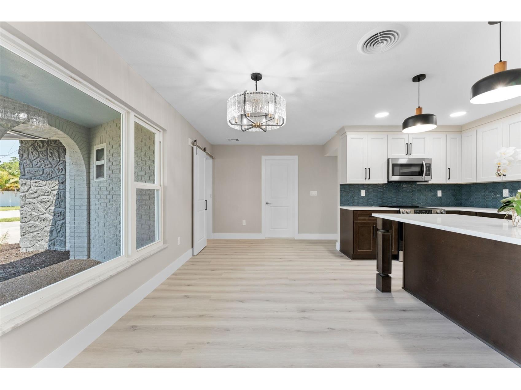 140 88th Avenue NE Saint Petersburg FL 33702 TB8506430 image14