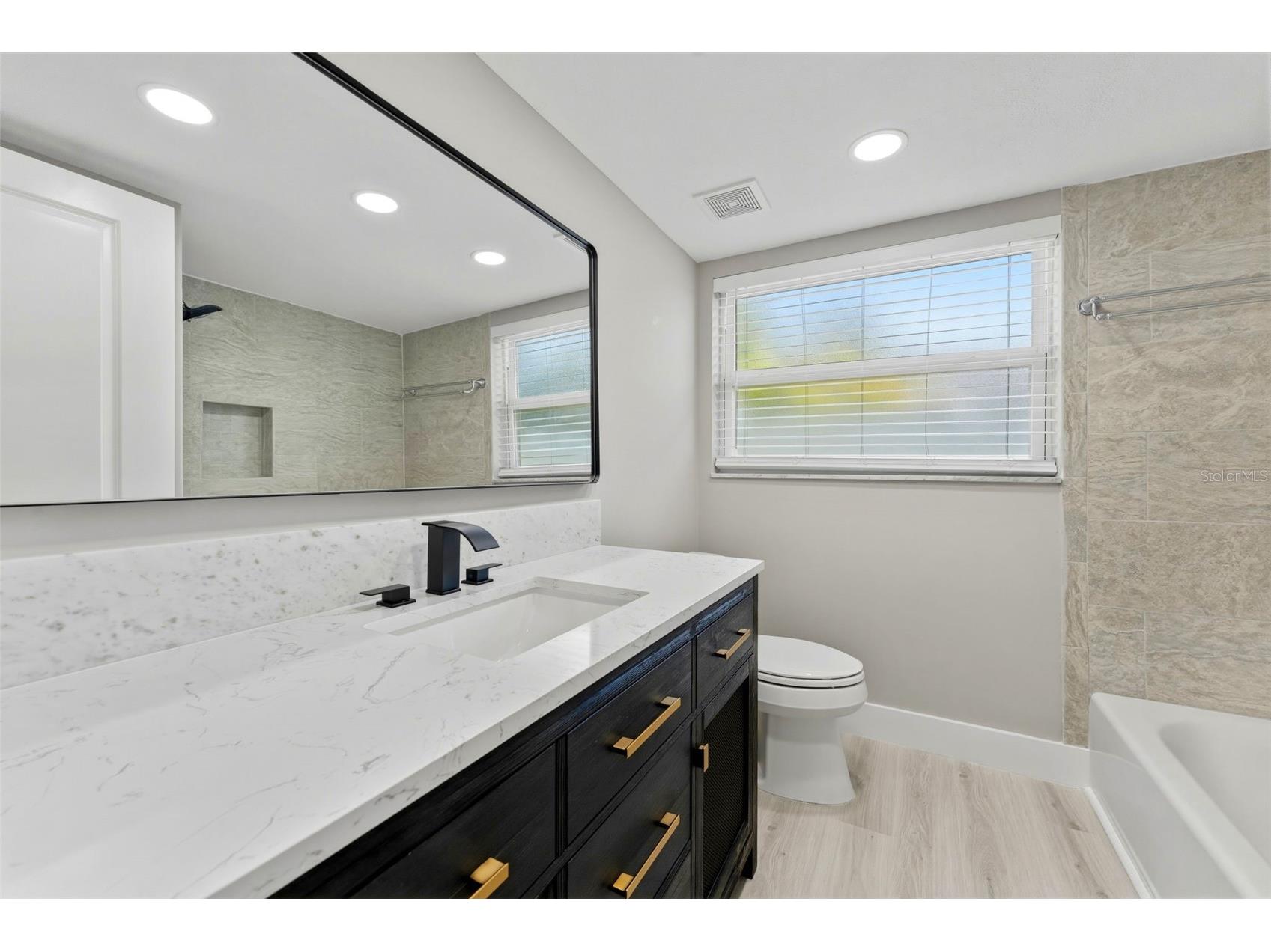 140 88th Avenue NE Saint Petersburg FL 33702 TB8506430 image23