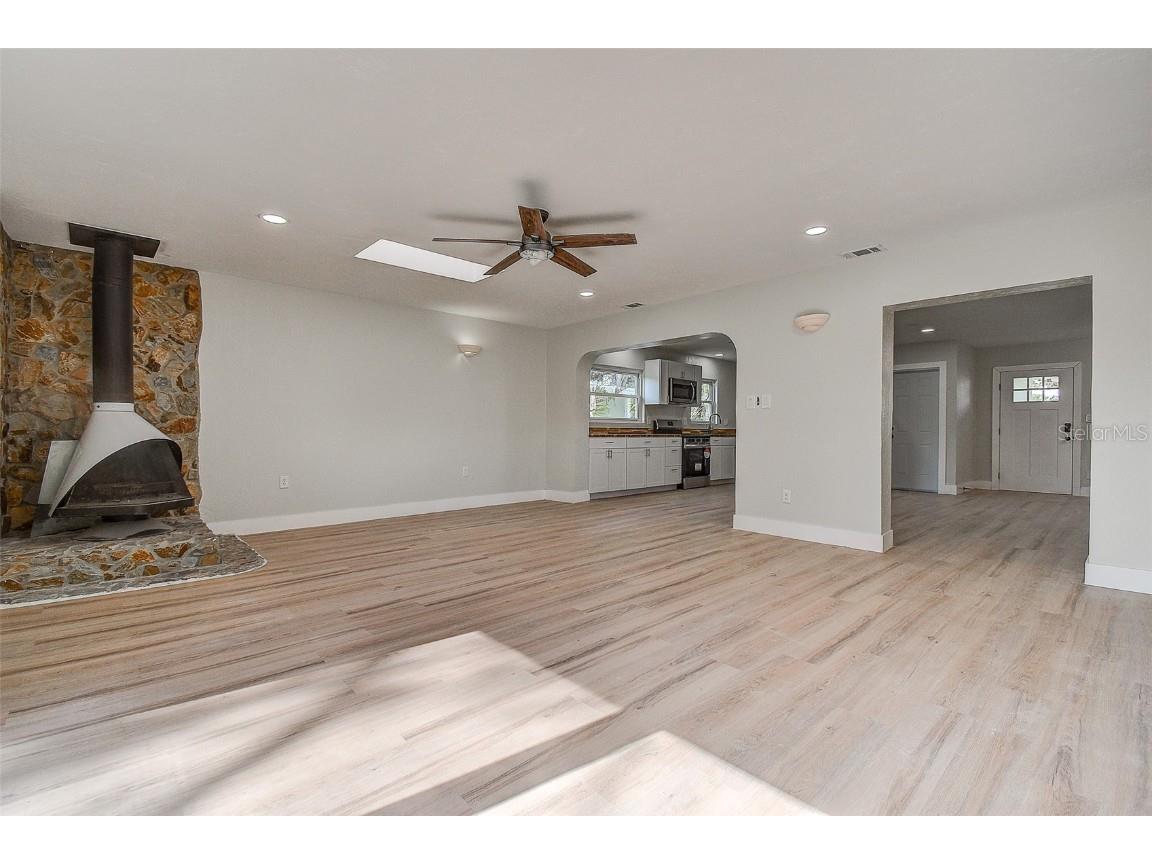 140 89th Avenue NE Saint Petersburg FL 33702 TB8454145 image16