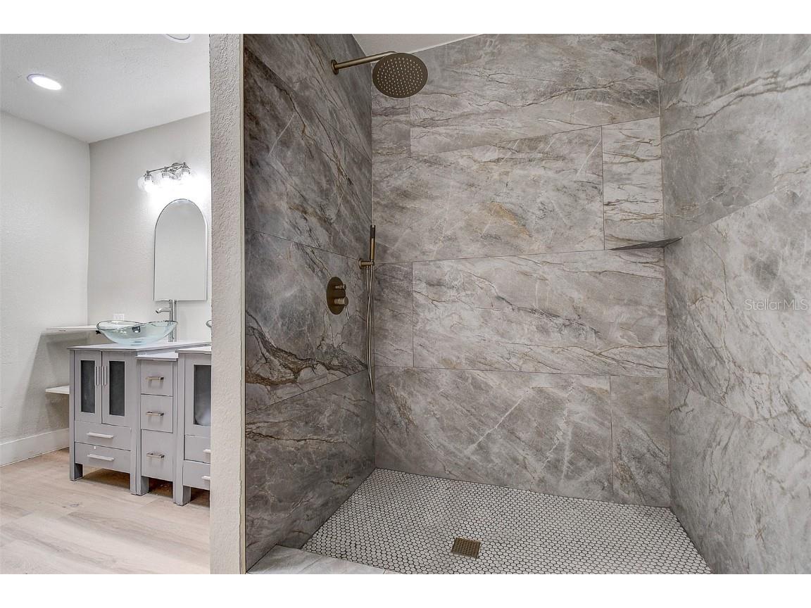 140 89th Avenue NE Saint Petersburg FL 33702 TB8454145 image20