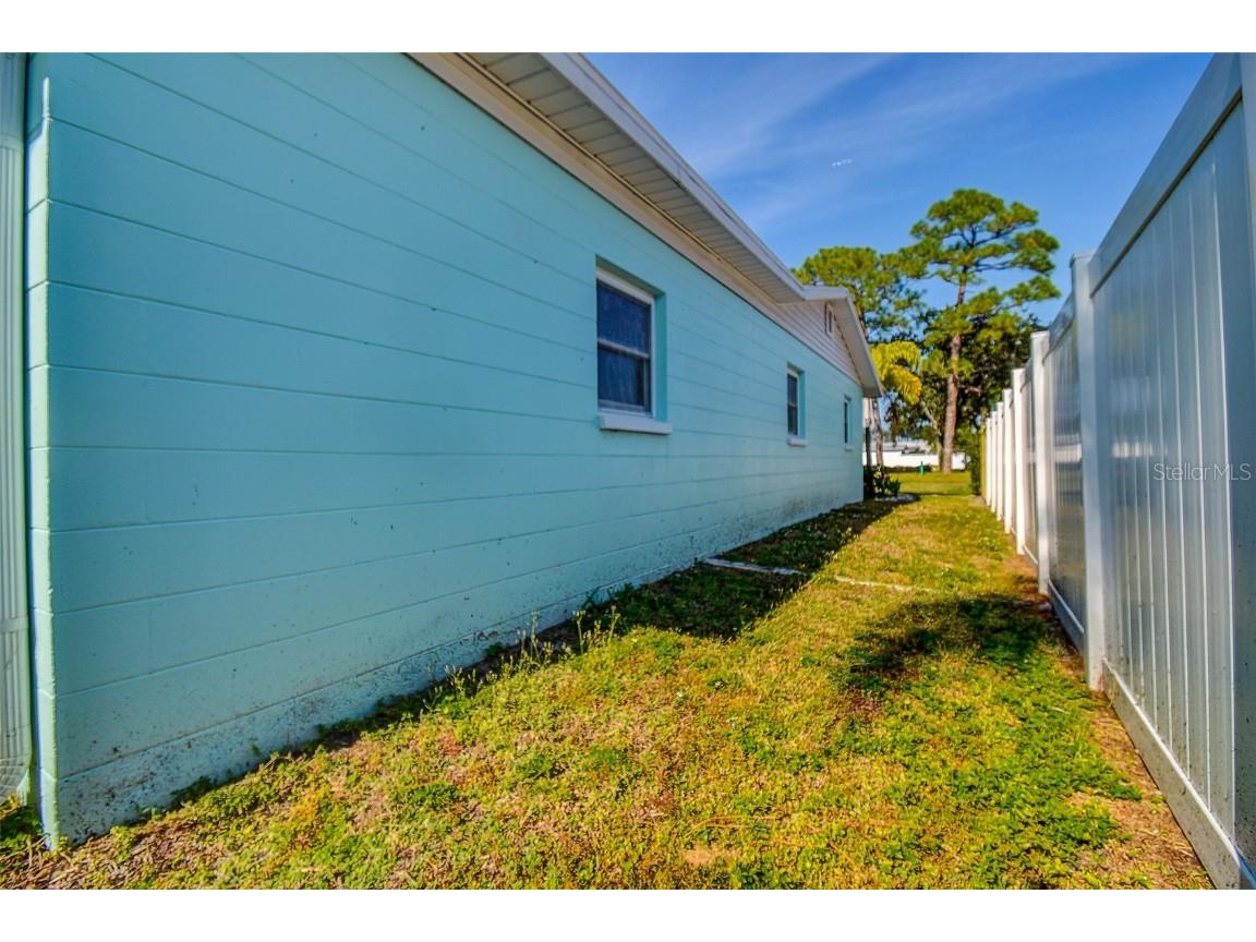 140 89th Avenue NE Saint Petersburg FL 33702 TB8454145 image30