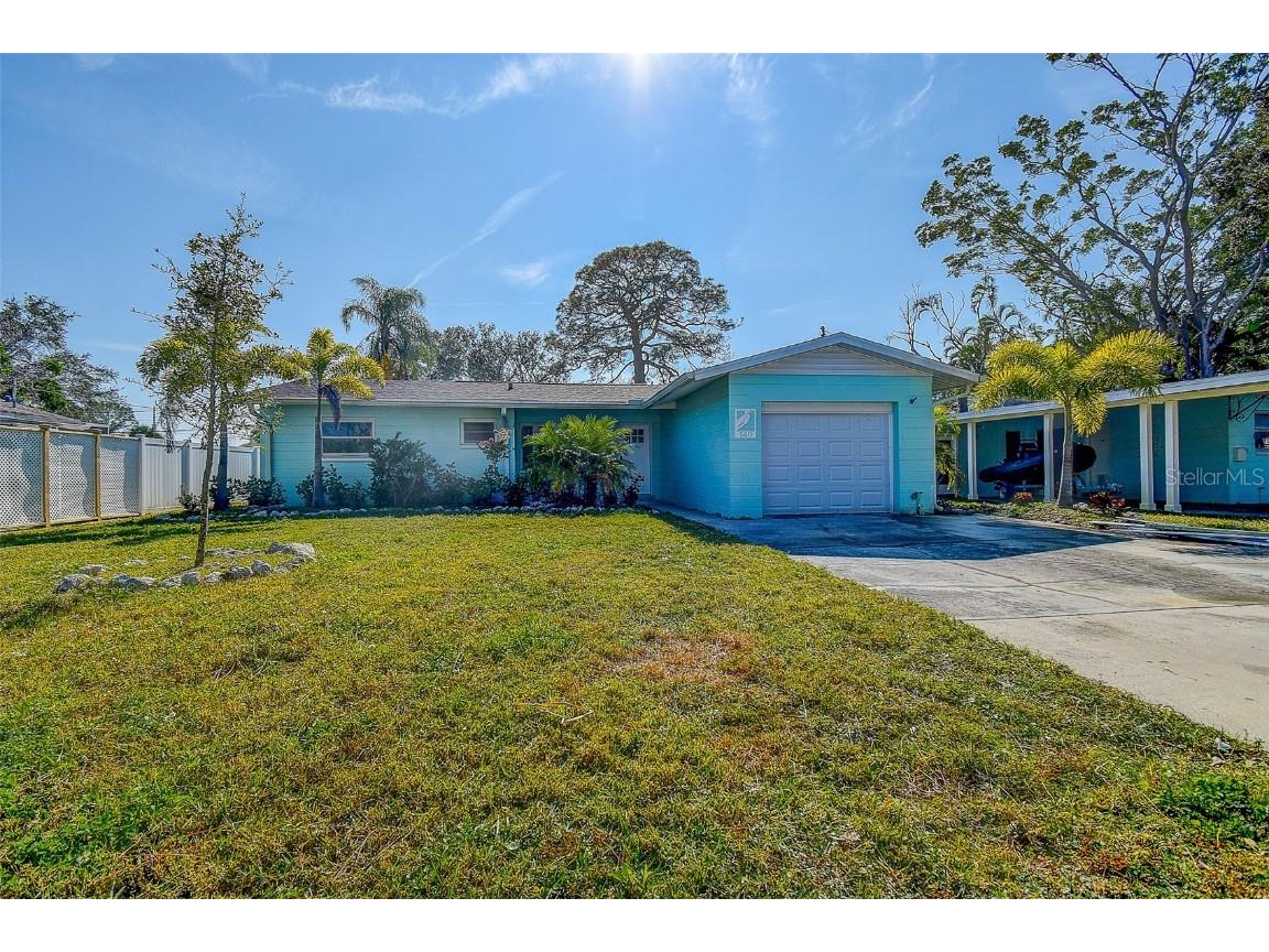 140 89th Avenue NE Saint Petersburg FL 33702 TB8454145 image32