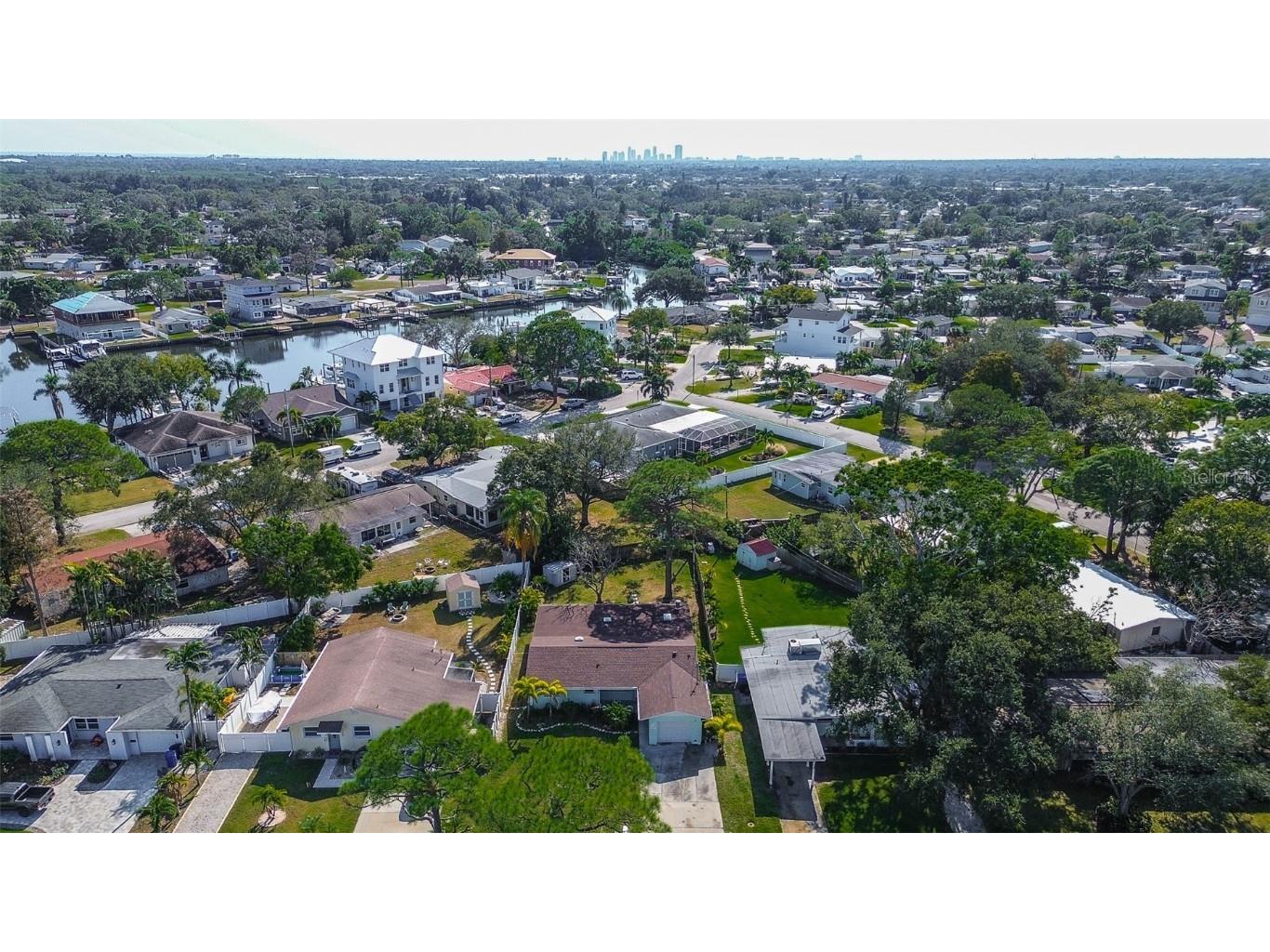 140 89th Avenue NE Saint Petersburg FL 33702 TB8454145 image36