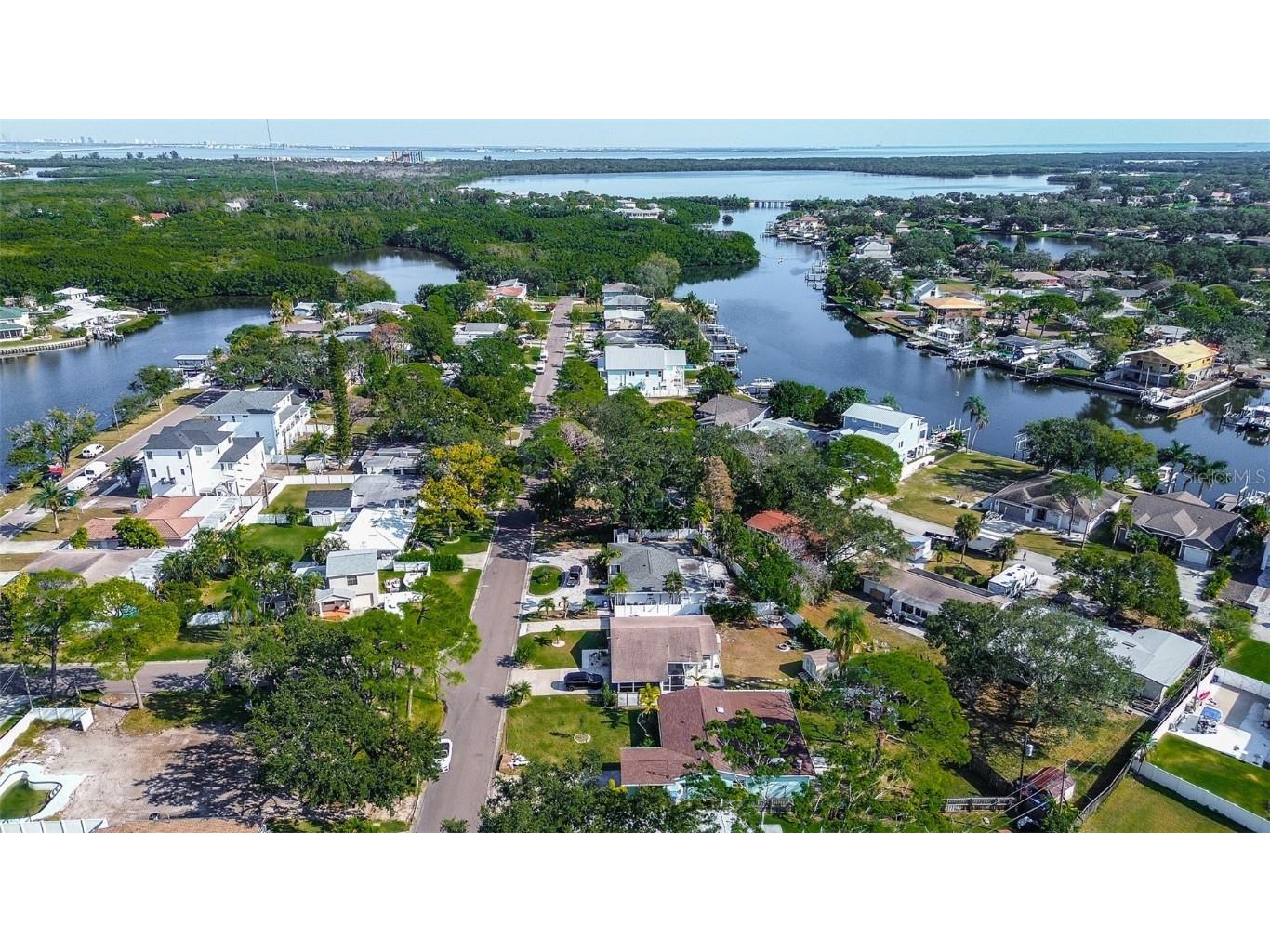 140 89th Avenue NE Saint Petersburg FL 33702 TB8454145 image38