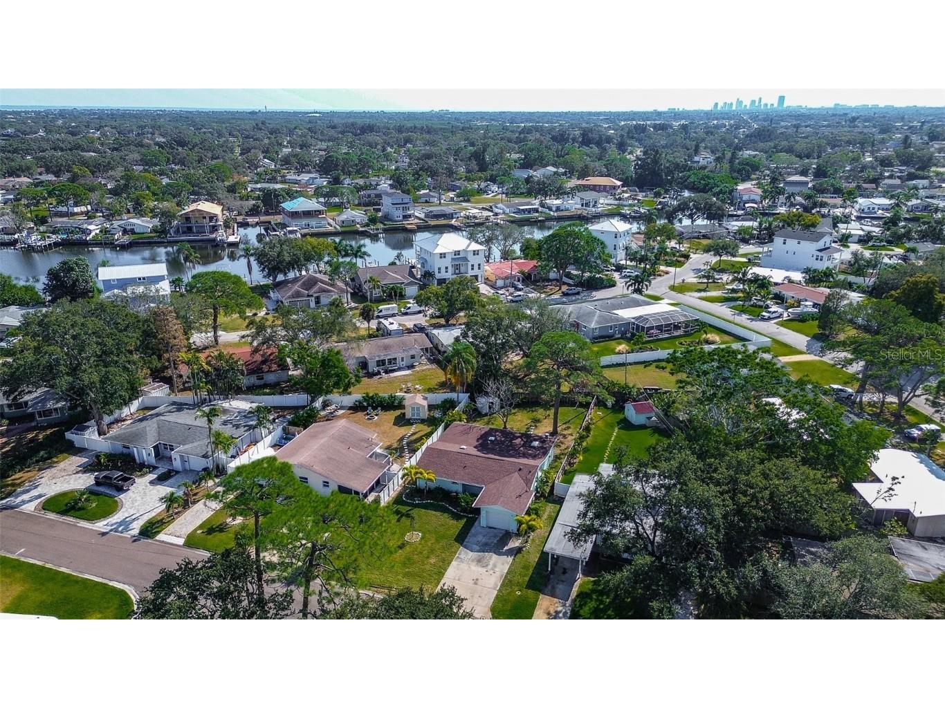 140 89th Avenue NE Saint Petersburg FL 33702 TB8454145 image40