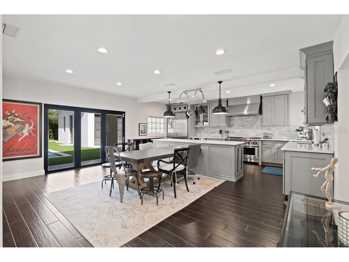 140 Brightwaters Boulevard NE Saint Petersburg FL 33704 TB8322803 image12