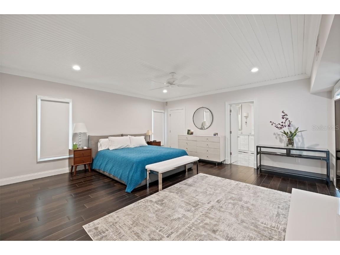 140 Brightwaters Boulevard NE Saint Petersburg FL 33704 TB8322803 image18