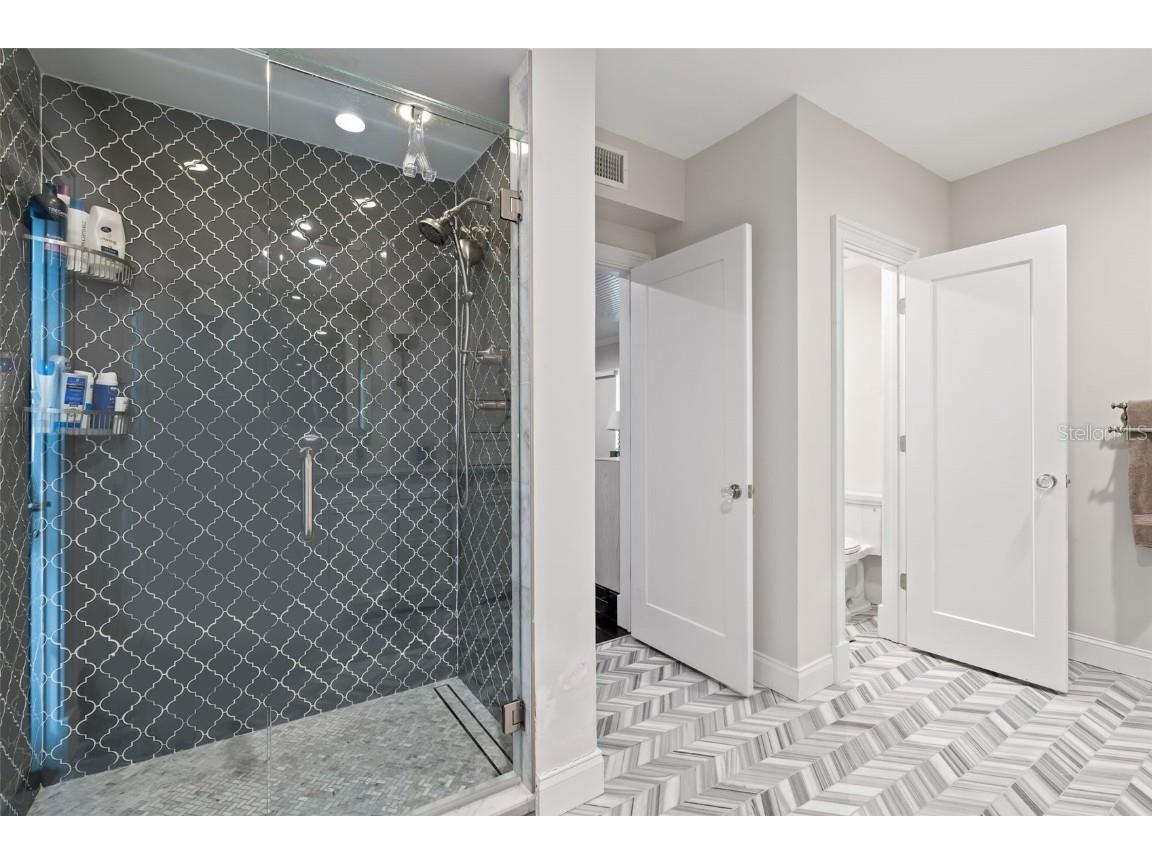 140 Brightwaters Boulevard NE Saint Petersburg FL 33704 TB8322803 image20