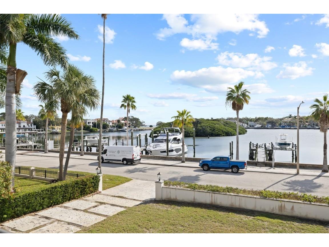 140 Brightwaters Boulevard NE Saint Petersburg FL 33704 TB8322803 image25