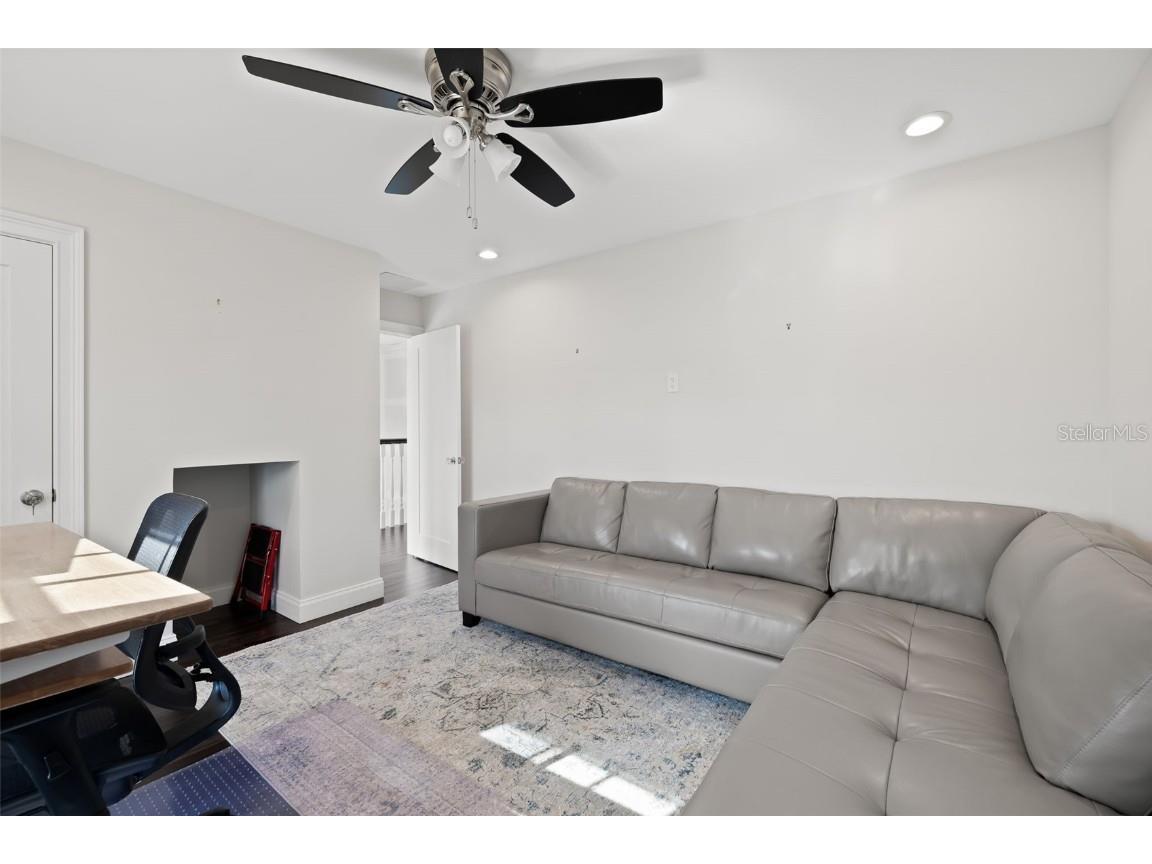 140 Brightwaters Boulevard NE Saint Petersburg FL 33704 TB8322803 image31