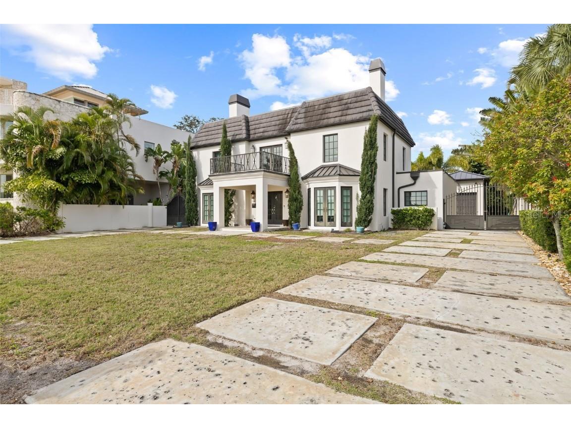 140 Brightwaters Boulevard NE Saint Petersburg FL 33704 TB8322803 image6