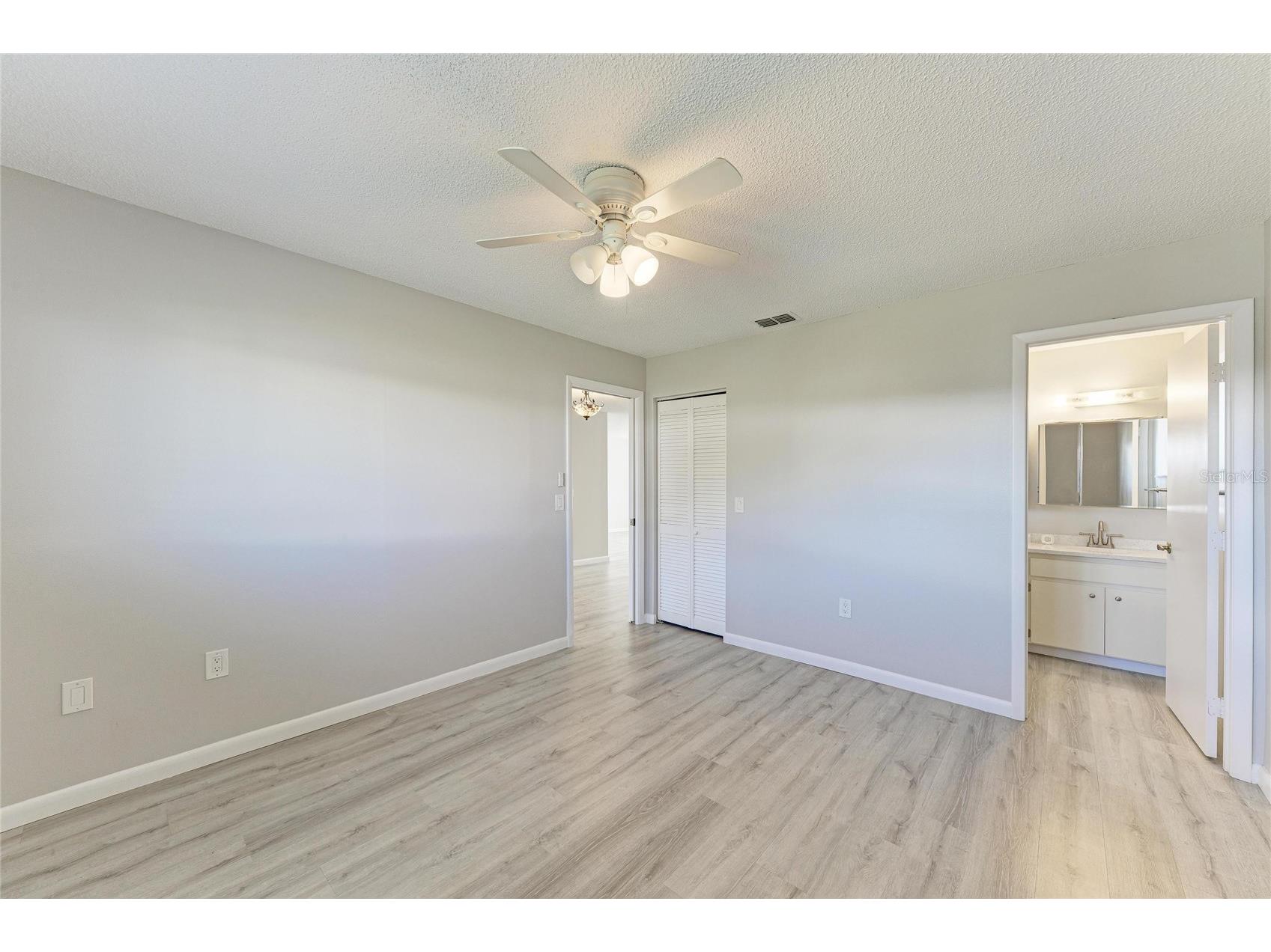 140 Circlewood Drive #C1-4 Venice FL 34293 A4692560 image15
