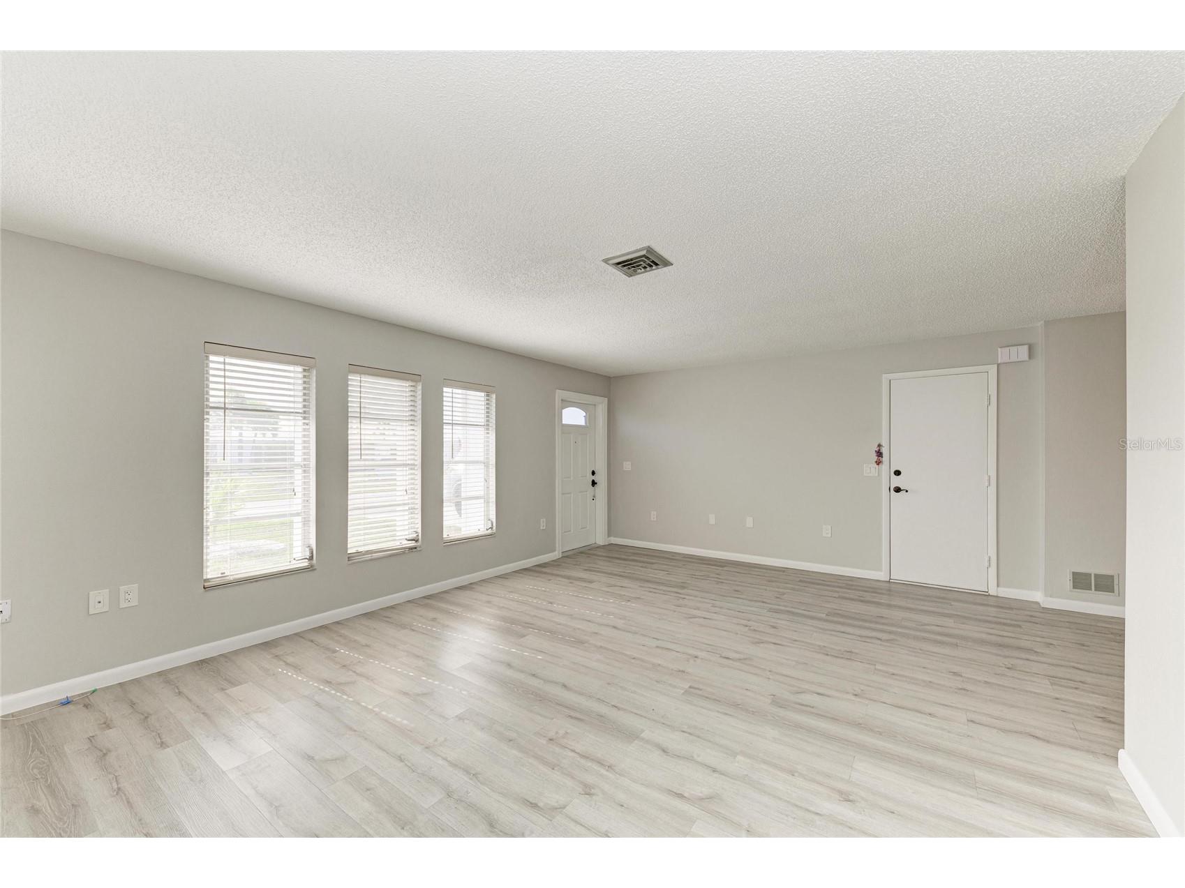 140 Circlewood Drive #C1-4 Venice FL 34293 A4692560 image4