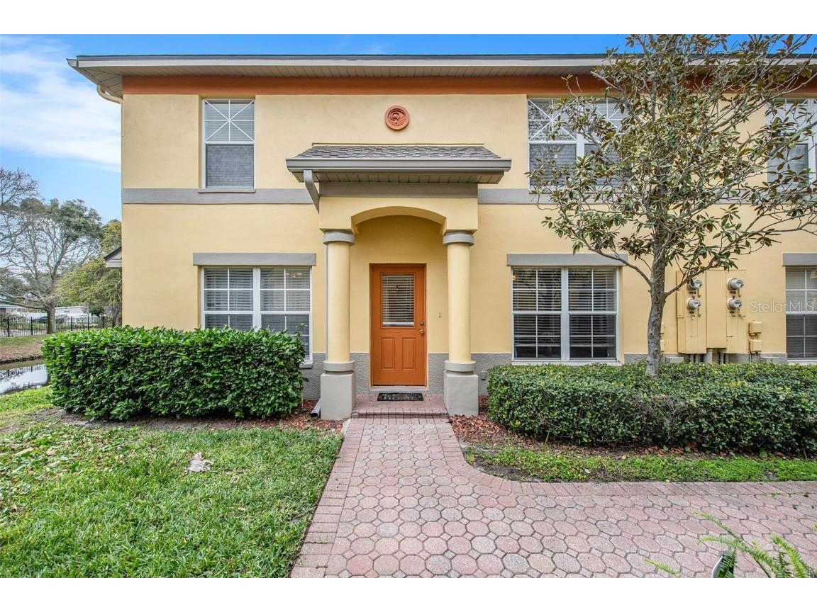 140 Coquina Bay Drive Saint Petersburg FL 33705 U8228106 image1