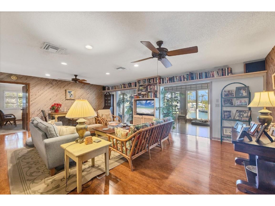 140 Damfino Street Boca Grande FL 33921 D6143527 image11