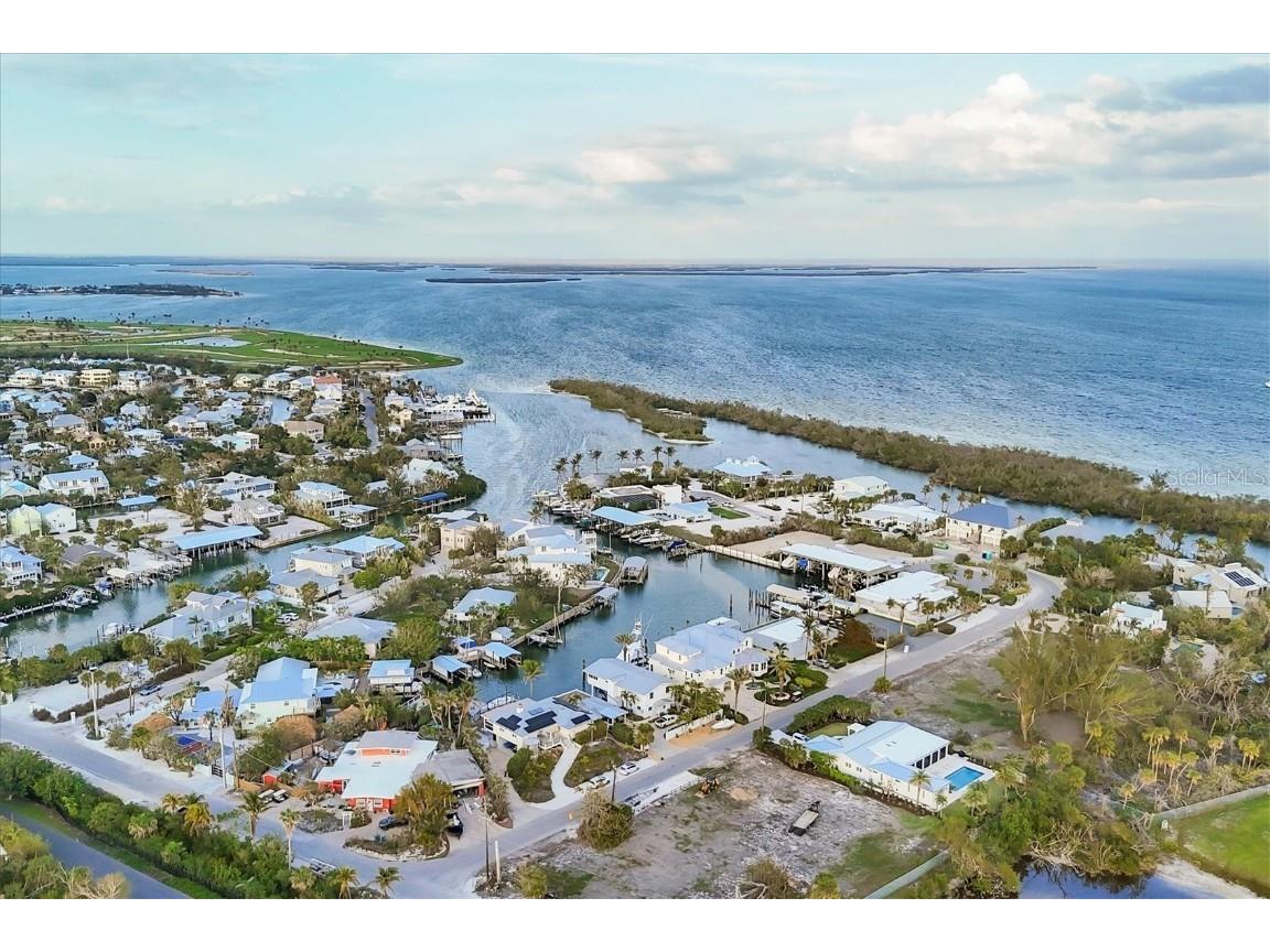 140 Damfino Street Boca Grande FL 33921 D6143527 image4