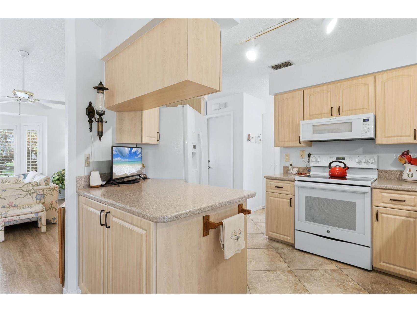 140 Inlets Boulevard #140 Nokomis FL 34275 A4689002 image12