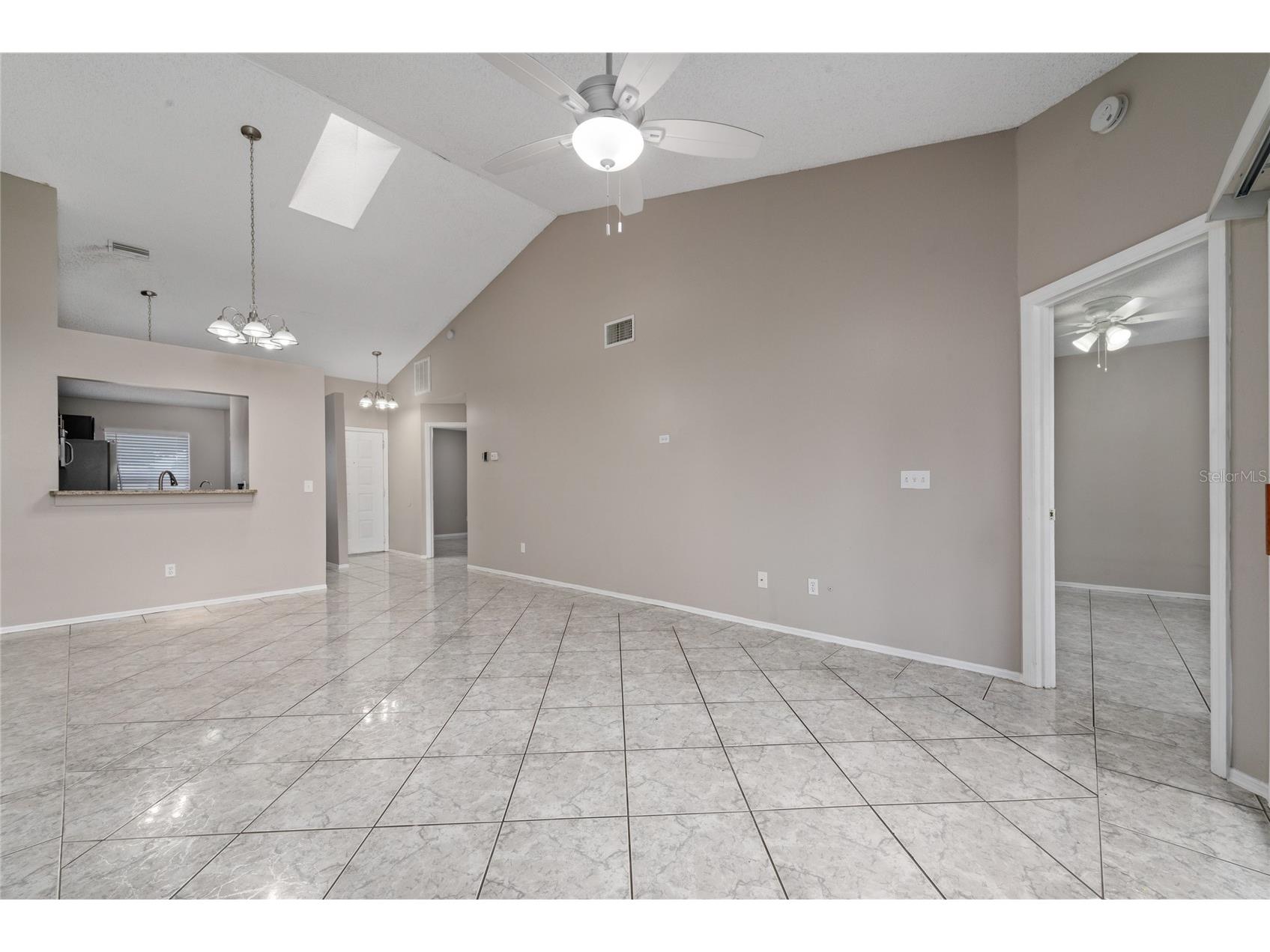 140 Lakepointe Circle Kissimmee FL 34743 S5152307 image13