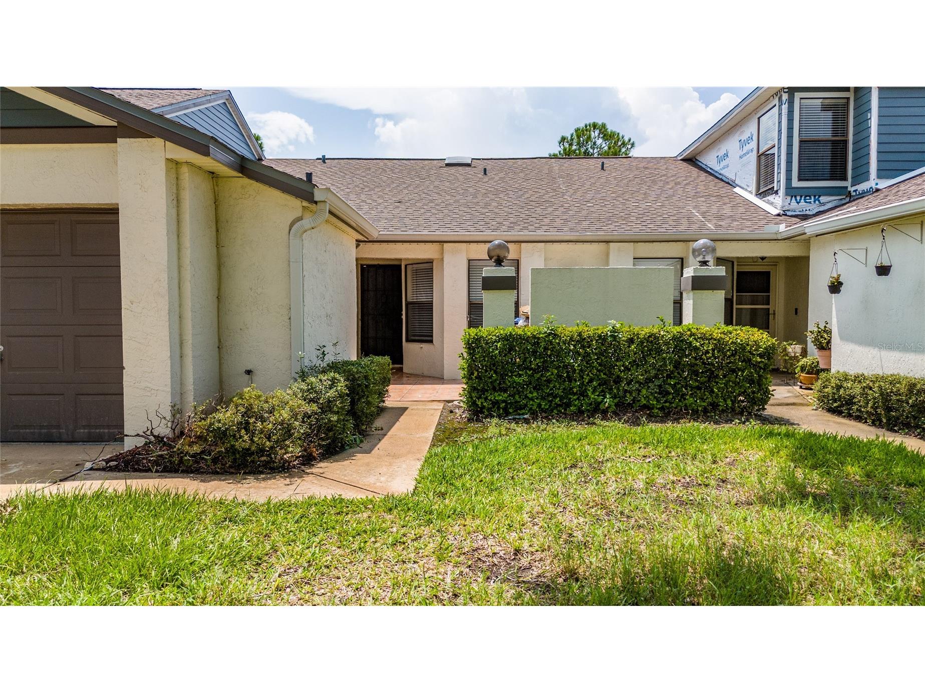 140 Lakepointe Circle Kissimmee FL 34743 S5152307 image2