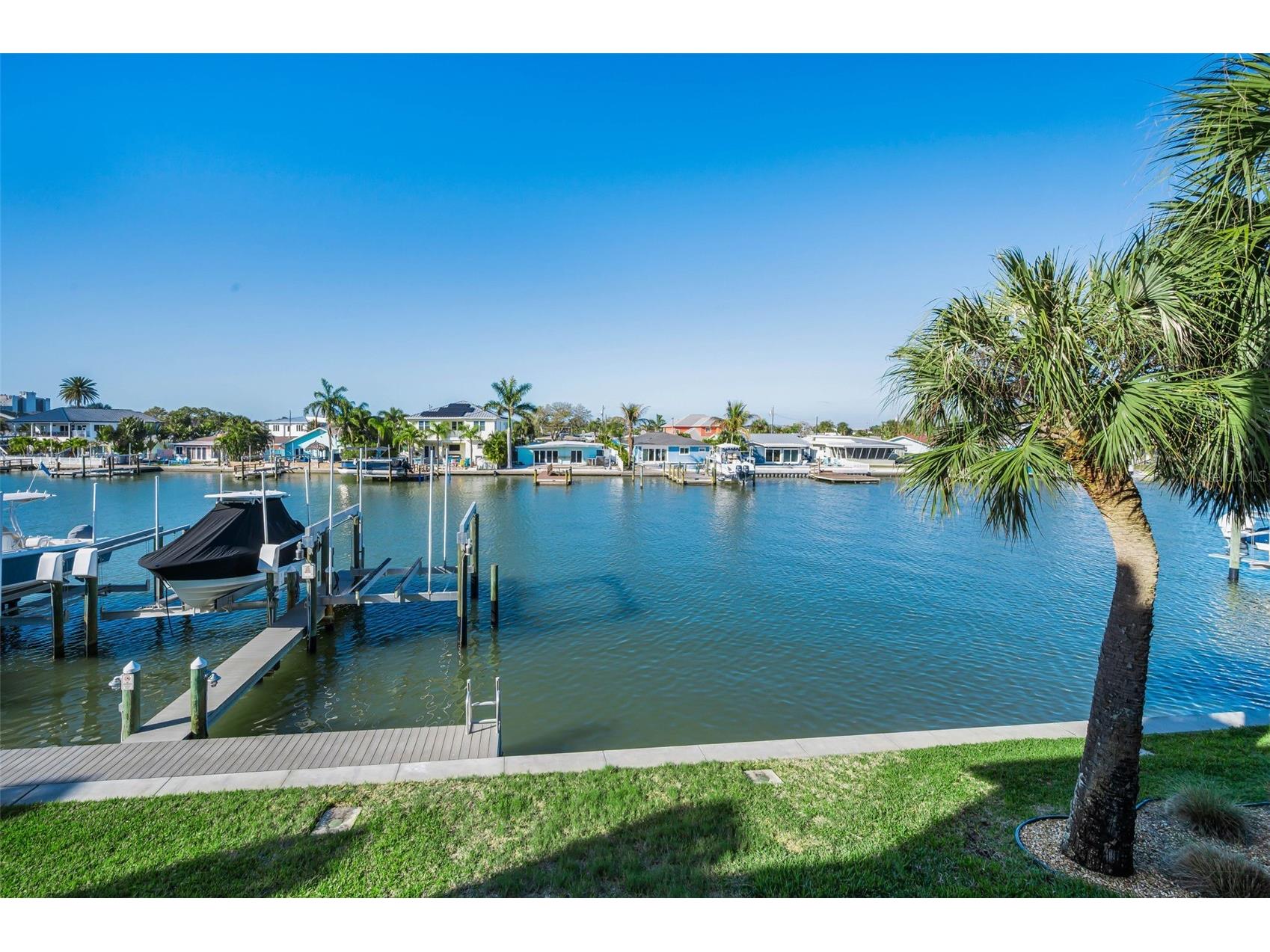 140 Marcdale Boulevard Indian Rocks Beach FL 33785 - INTRACOASTAL WATERWAY TB8519337 image18