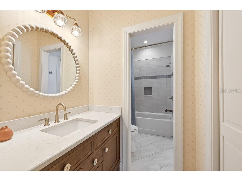 140 Miramar Boulevard NE Saint Petersburg FL 33704 TB8506237 image42