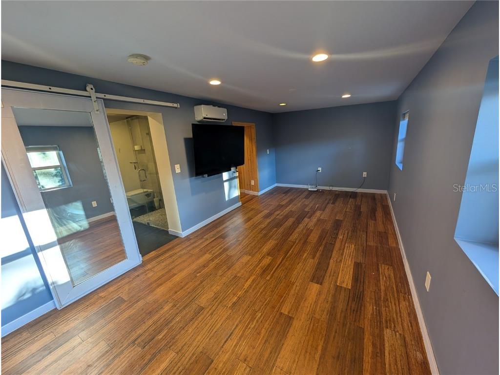 140 N Briggs Avenue Sarasota FL 34237 A4669139 image33