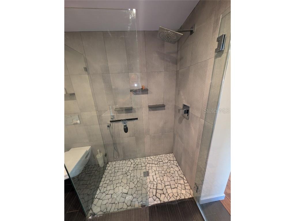 140 N Briggs Avenue Sarasota FL 34237 A4669139 image38