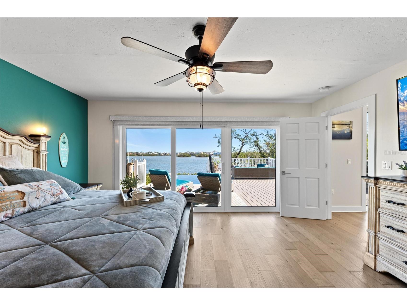 140 N Casey Key Road Osprey FL 34229 A4665482 image32