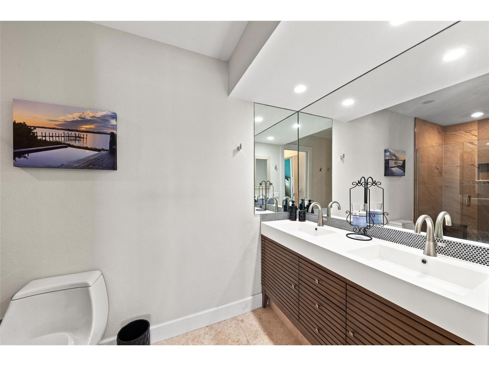 140 N Casey Key Road Osprey FL 34229 A4665482 image35