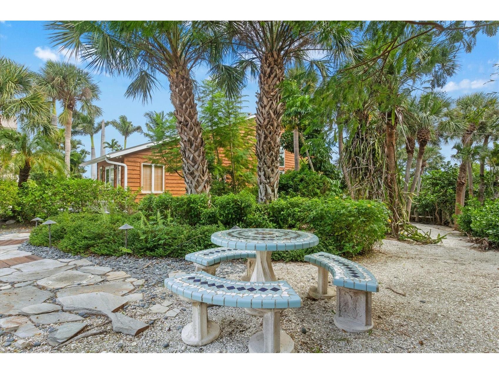 140 N Casey Key Road Osprey FL 34229 A4665482 image78