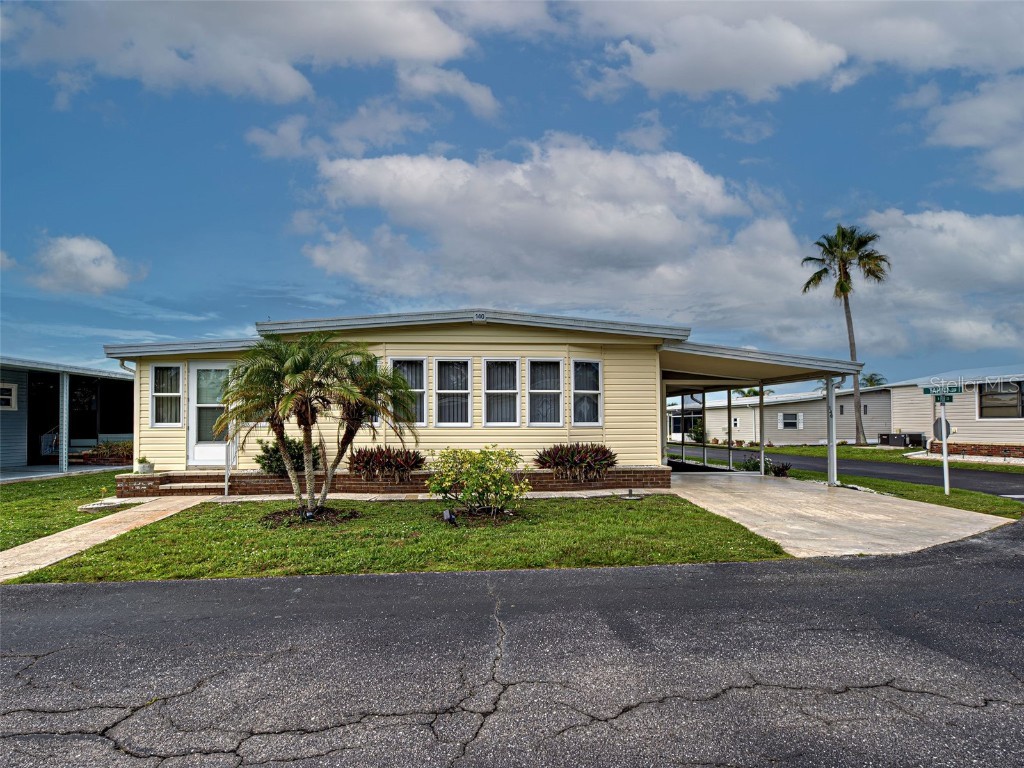 140 N Fiji Circle Englewood FL 34223 D6142912 image1