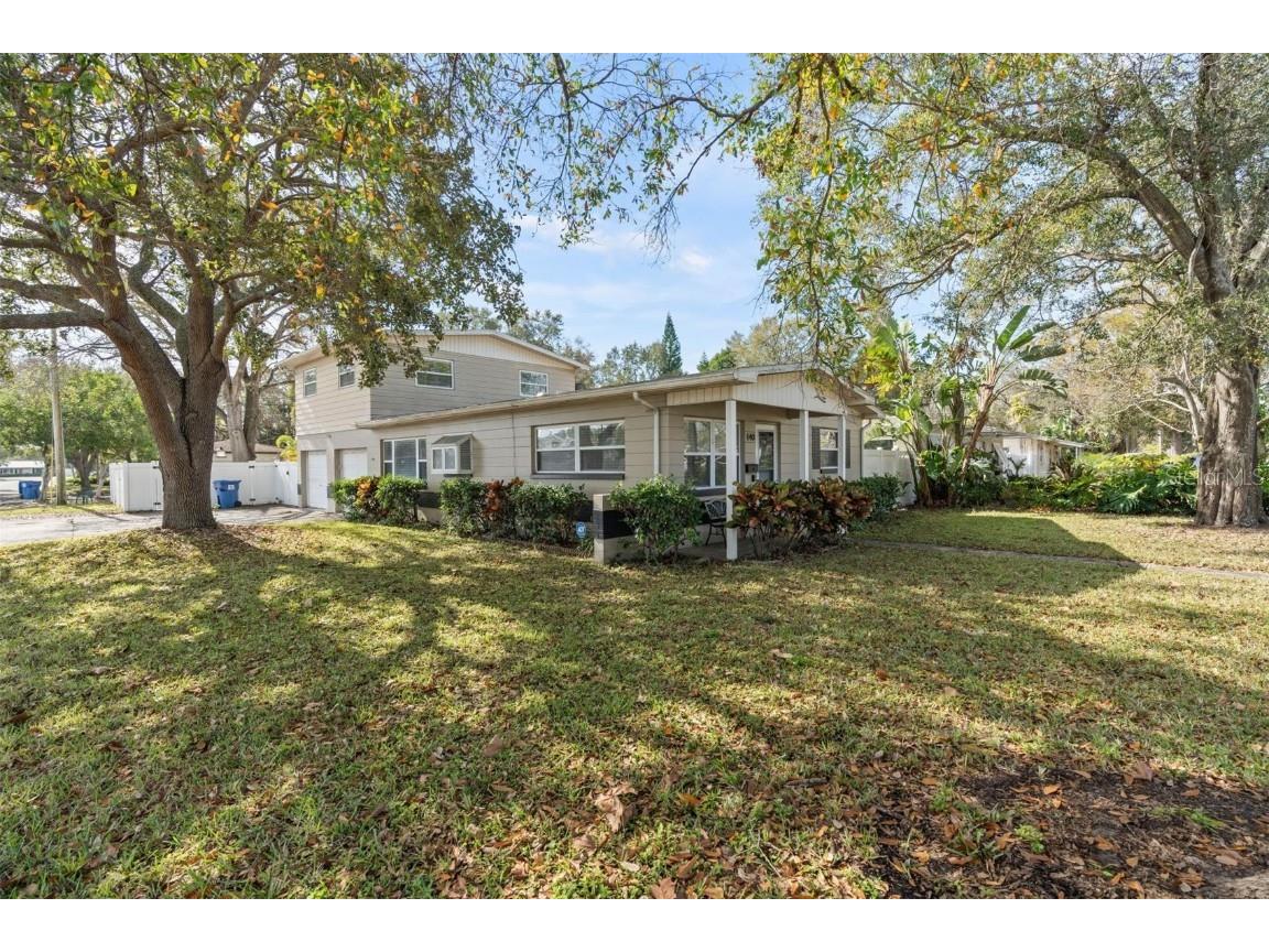 140 NW Lincoln Circle N Saint Petersburg FL 33702 U8188831 image1