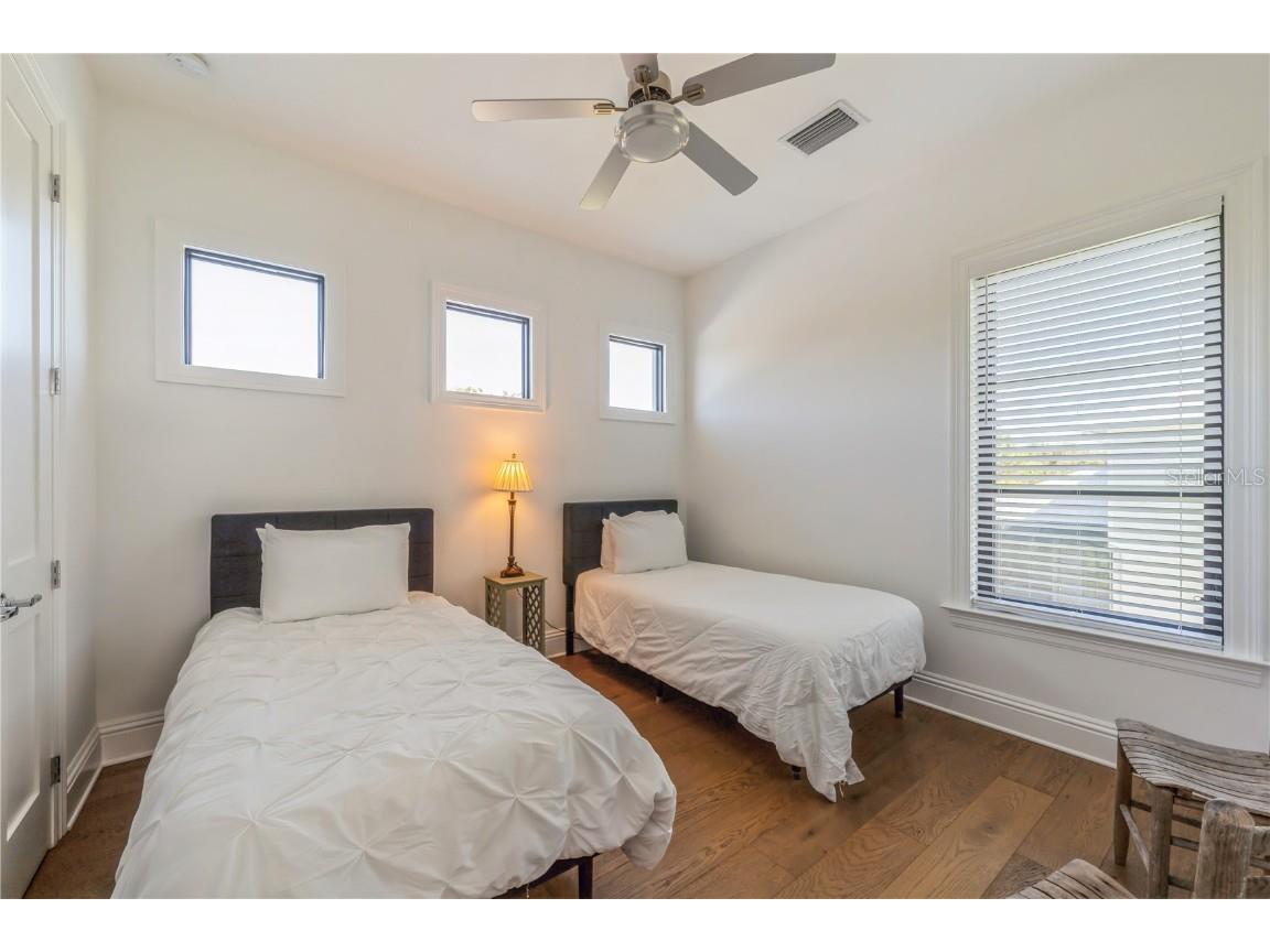 140 Ocean Estates Drive Hutchinson Island FL 34949 - AVALON BEACH / INDIAN RIVER O6253583 image36