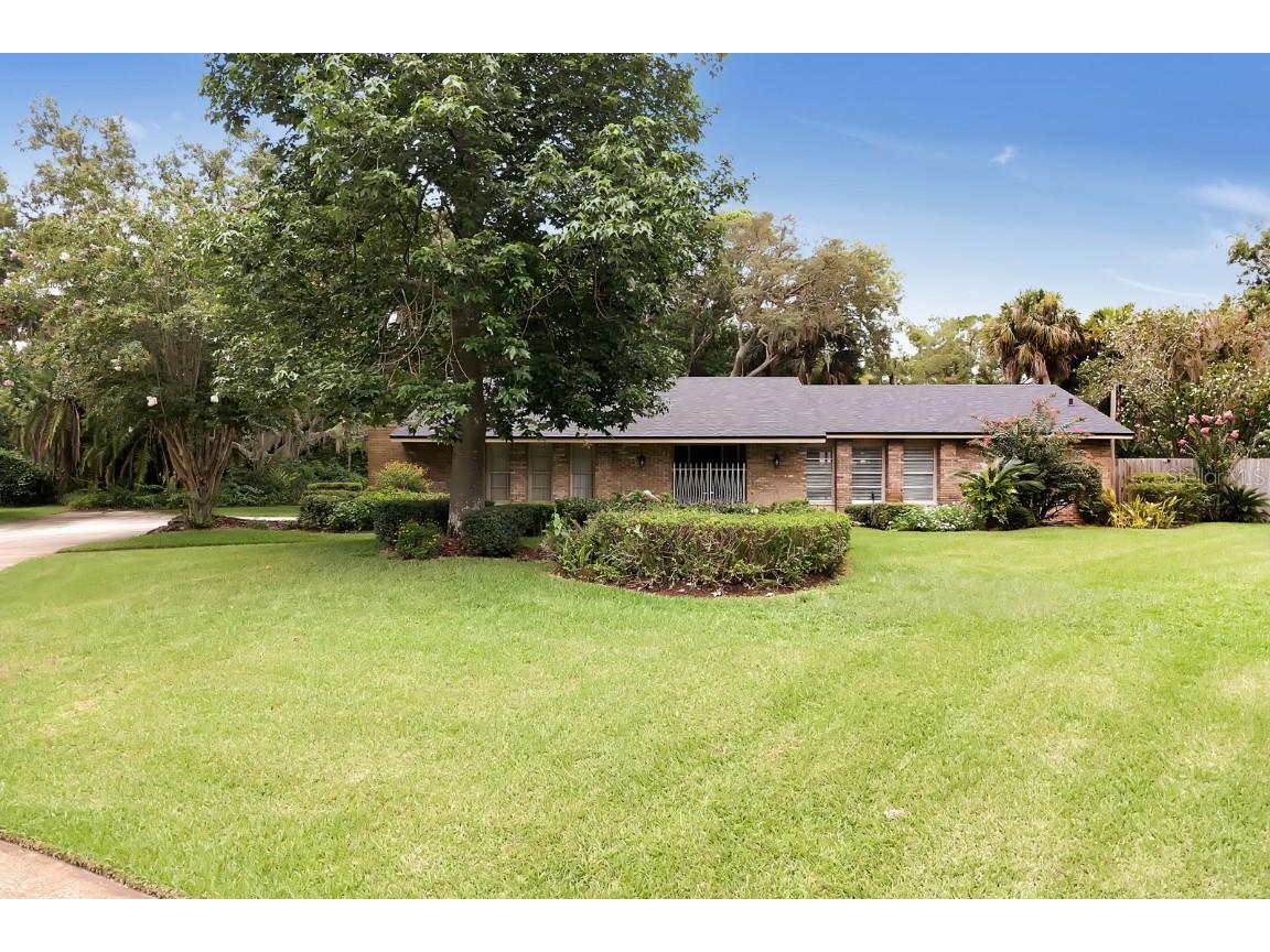 140 Palmetto Court Longwood FL 32779 - LAKE BRANTLEY/ WEKIVA RIVER O6222394 image1