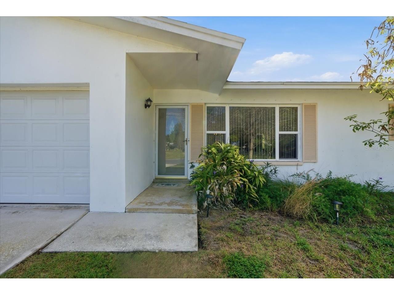 140 Patlin Circle E Largo FL 33770 TB8494067 image4
