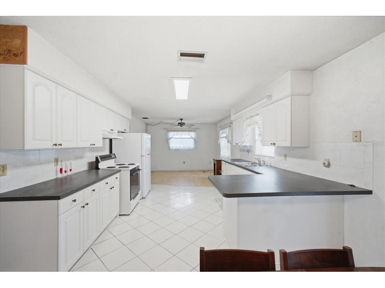 140 Patlin Circle E Largo FL 33770 TB8494067 image9