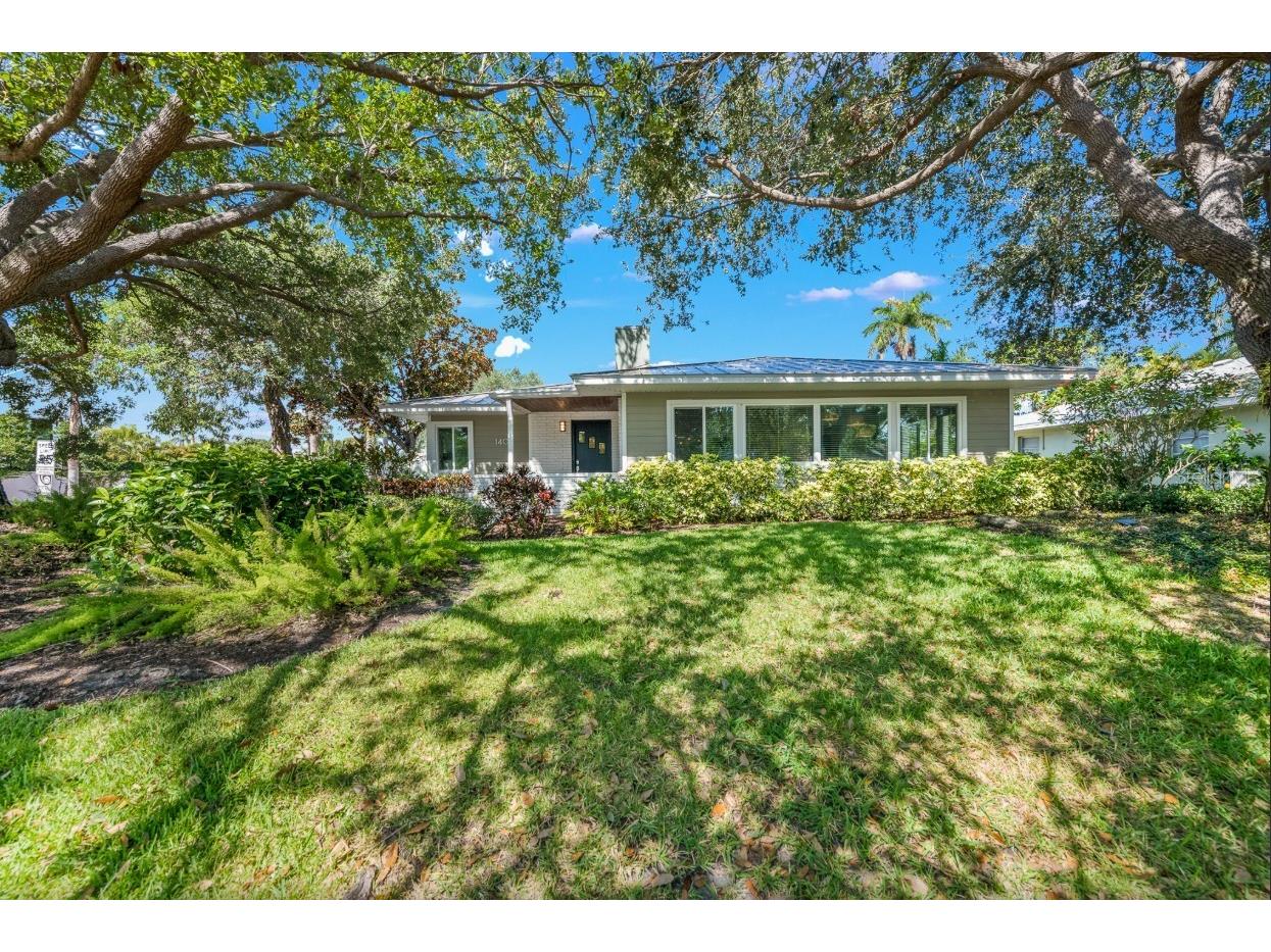140 S Blvd Of The Presidents Sarasota FL 34236 A4683280 image1