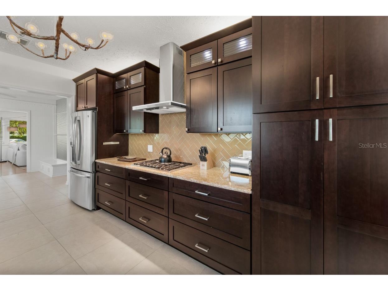 140 S Blvd Of The Presidents Sarasota FL 34236 A4683280 image13
