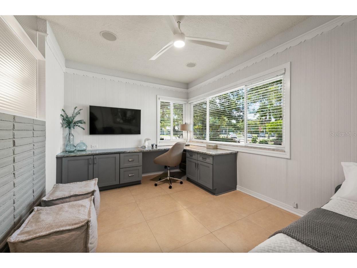 140 S Blvd Of The Presidents Sarasota FL 34236 A4683280 image29
